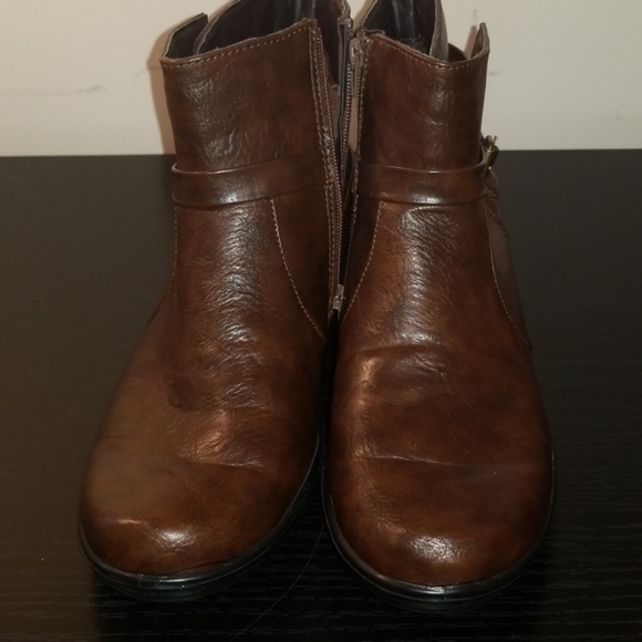 Brown Ankle Boots (EUC). - Picture 7 of 8